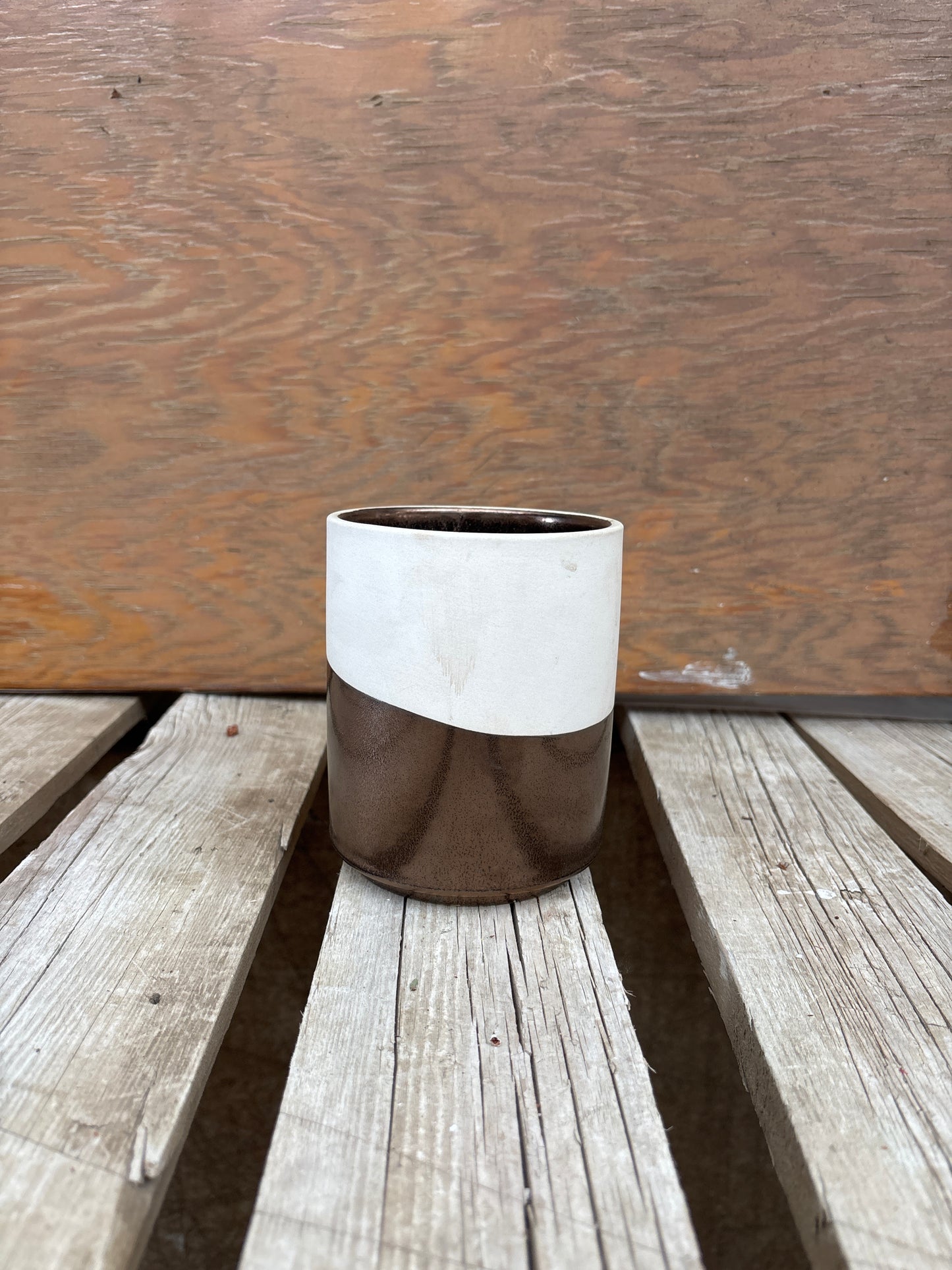 3 3/4” White & Bronze Pot