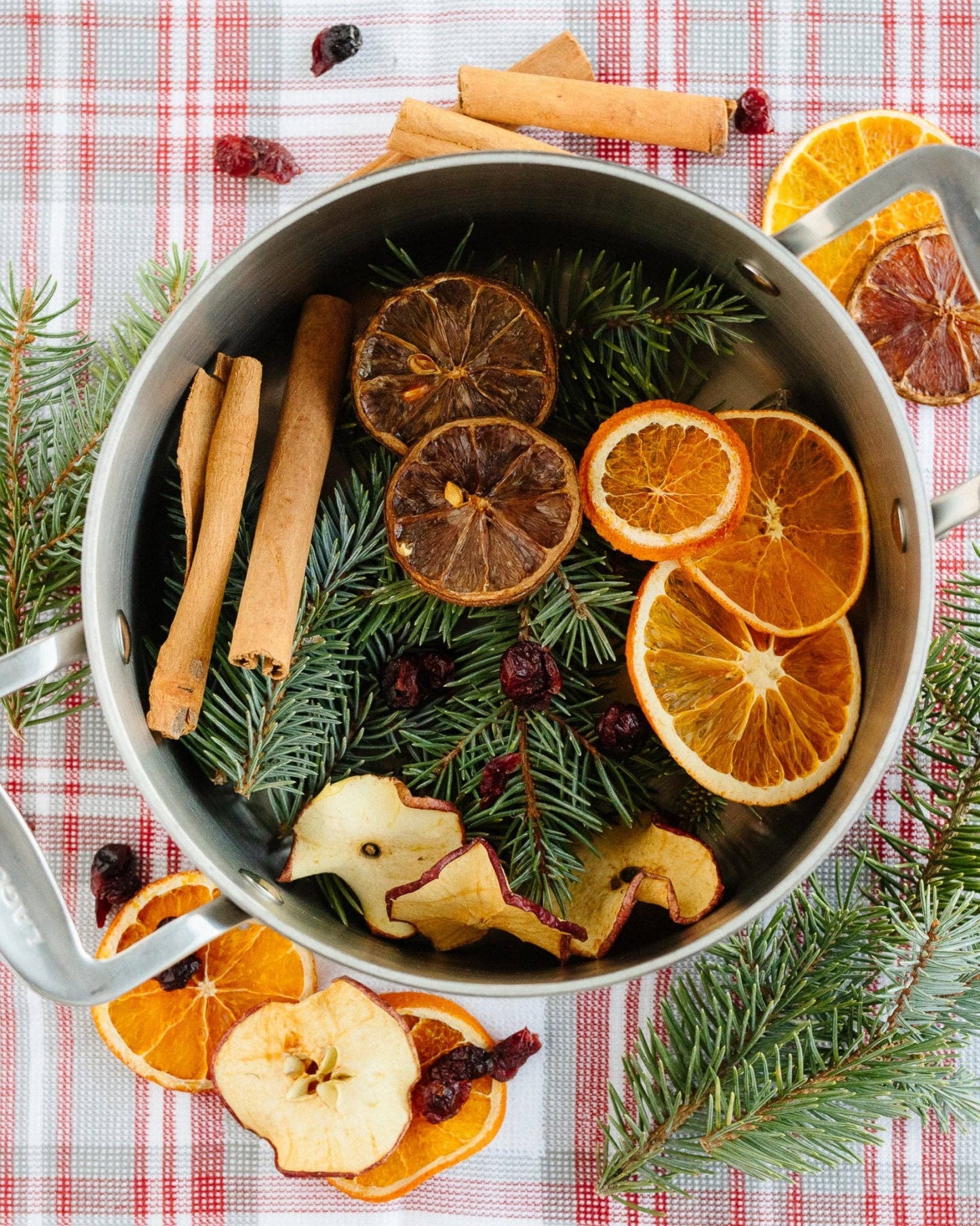 Be Merry & Bright Simmer Pot Mix, Limited Edition Holiday Aroma – 12oz Jar