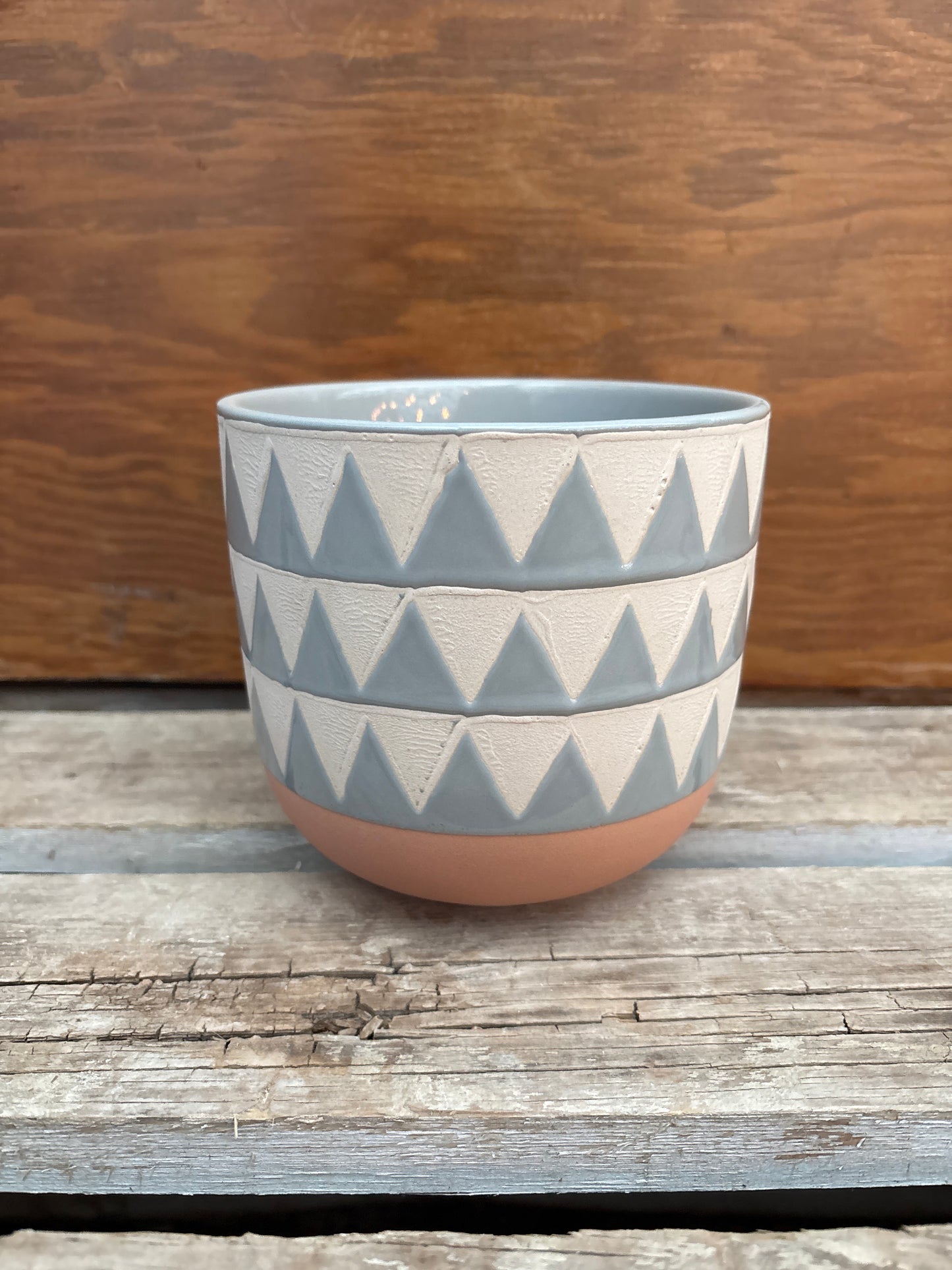 Blue triangles pot