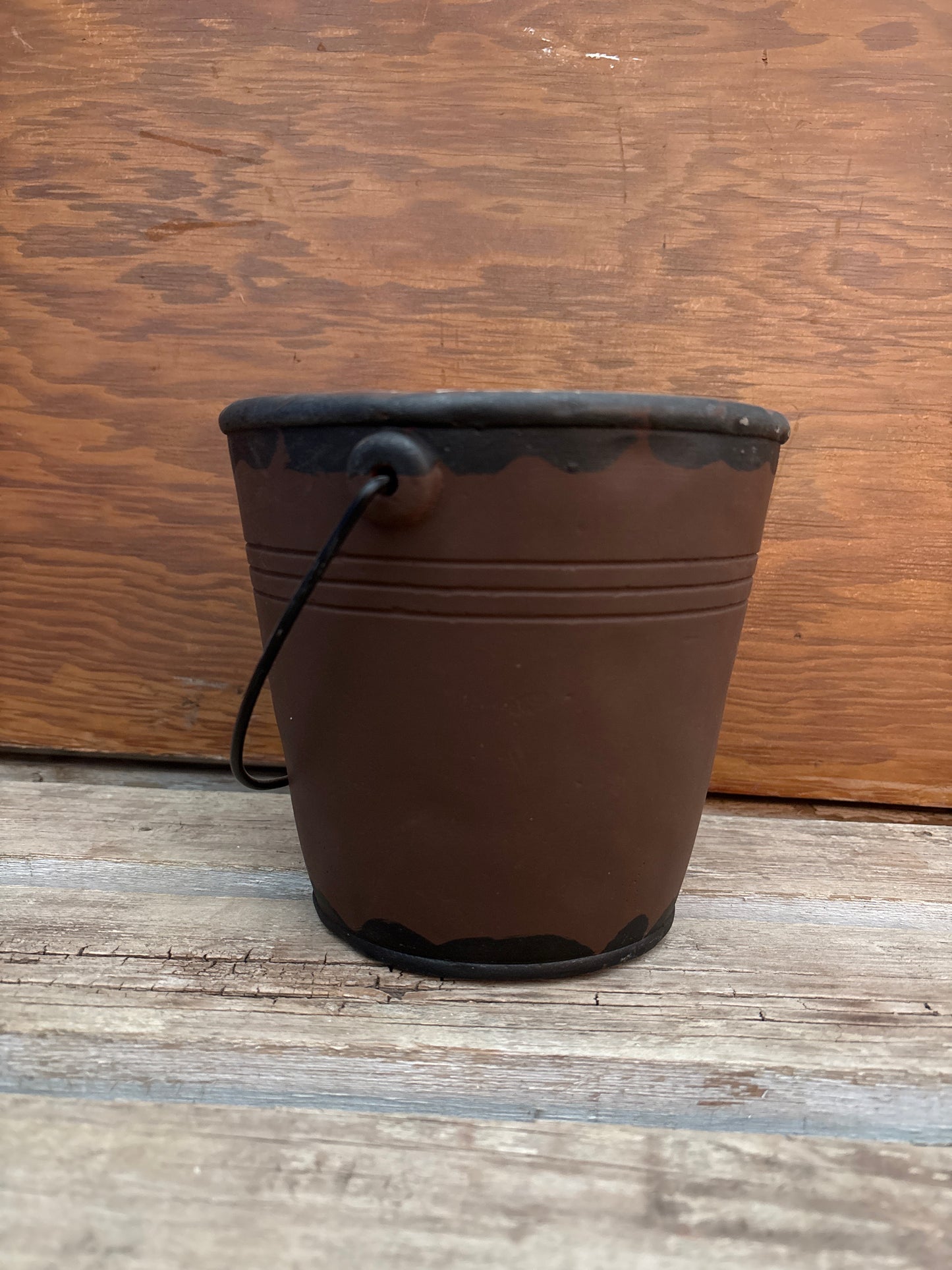 Oakley Pail Pot