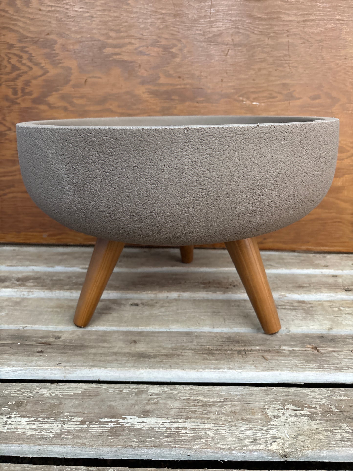 Rustic Bowl Planter with Stand (Japi)