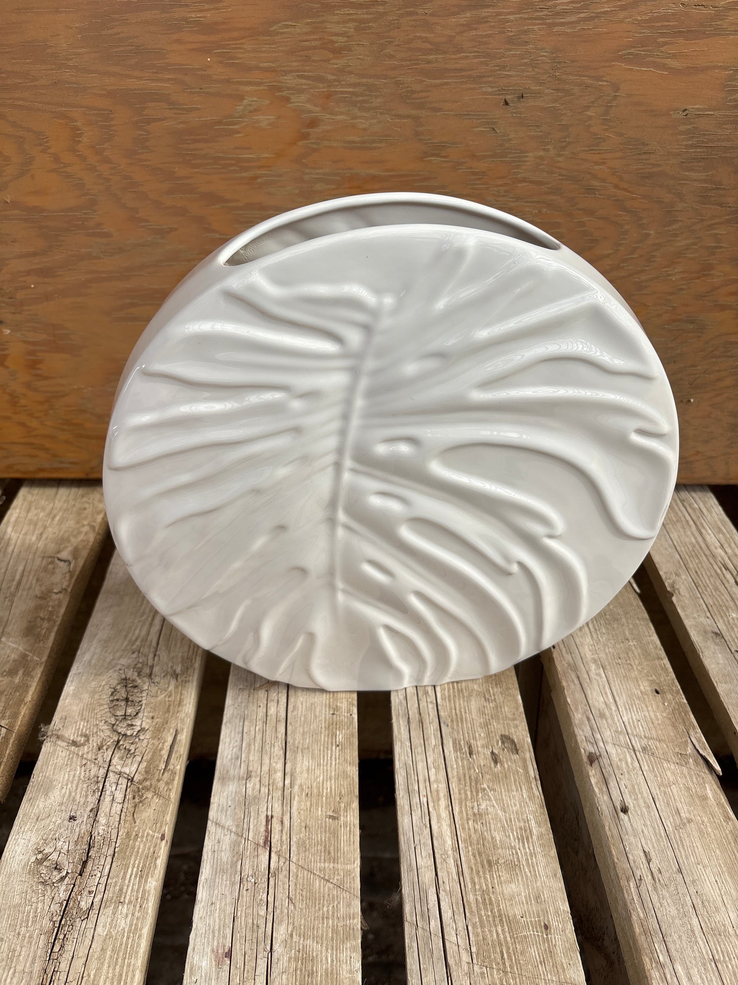 Monstera Leaf Ceramic Disc Vase