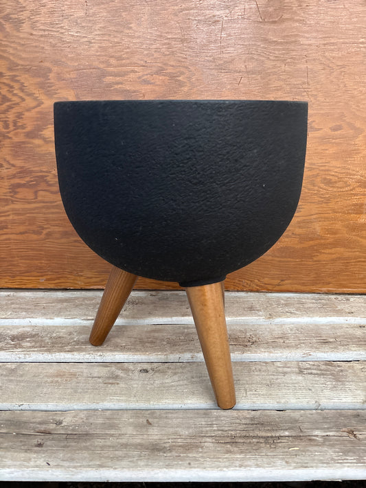 Japi Rustic Round Planter with Stand
