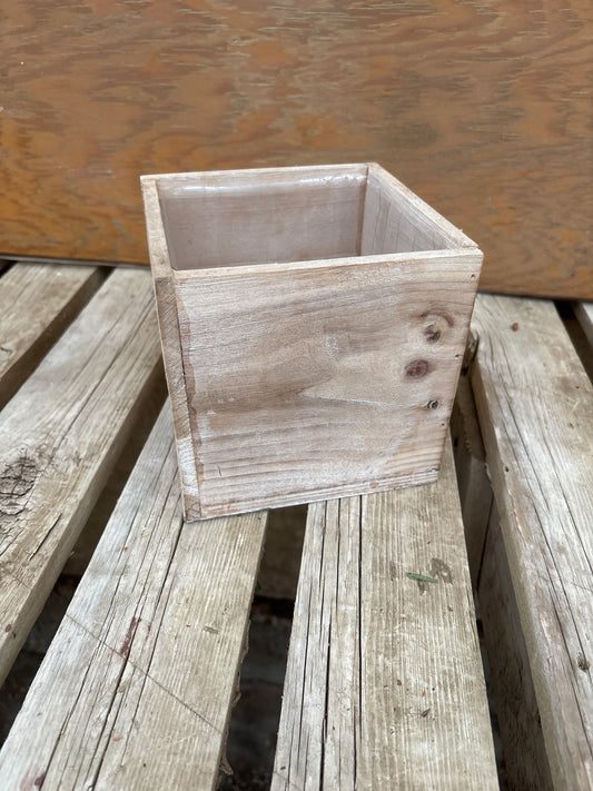 6” Wood Plastic Lined Pot