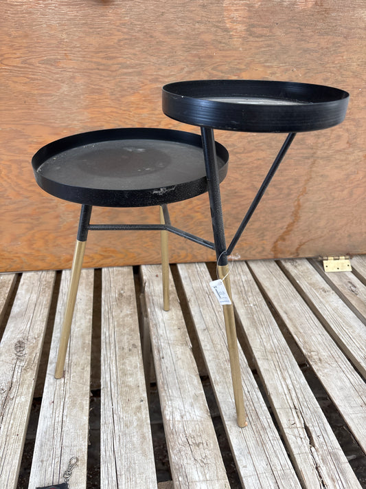2 tier metal plant stand
