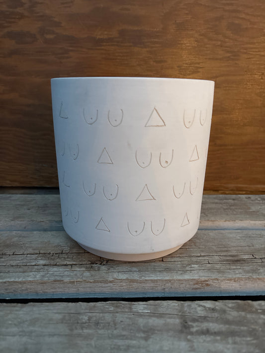 White pot