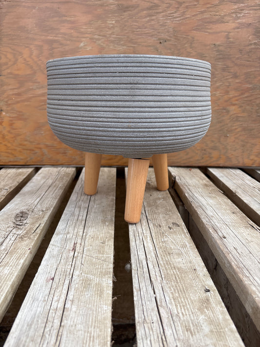 Grey horizontal line plant pot