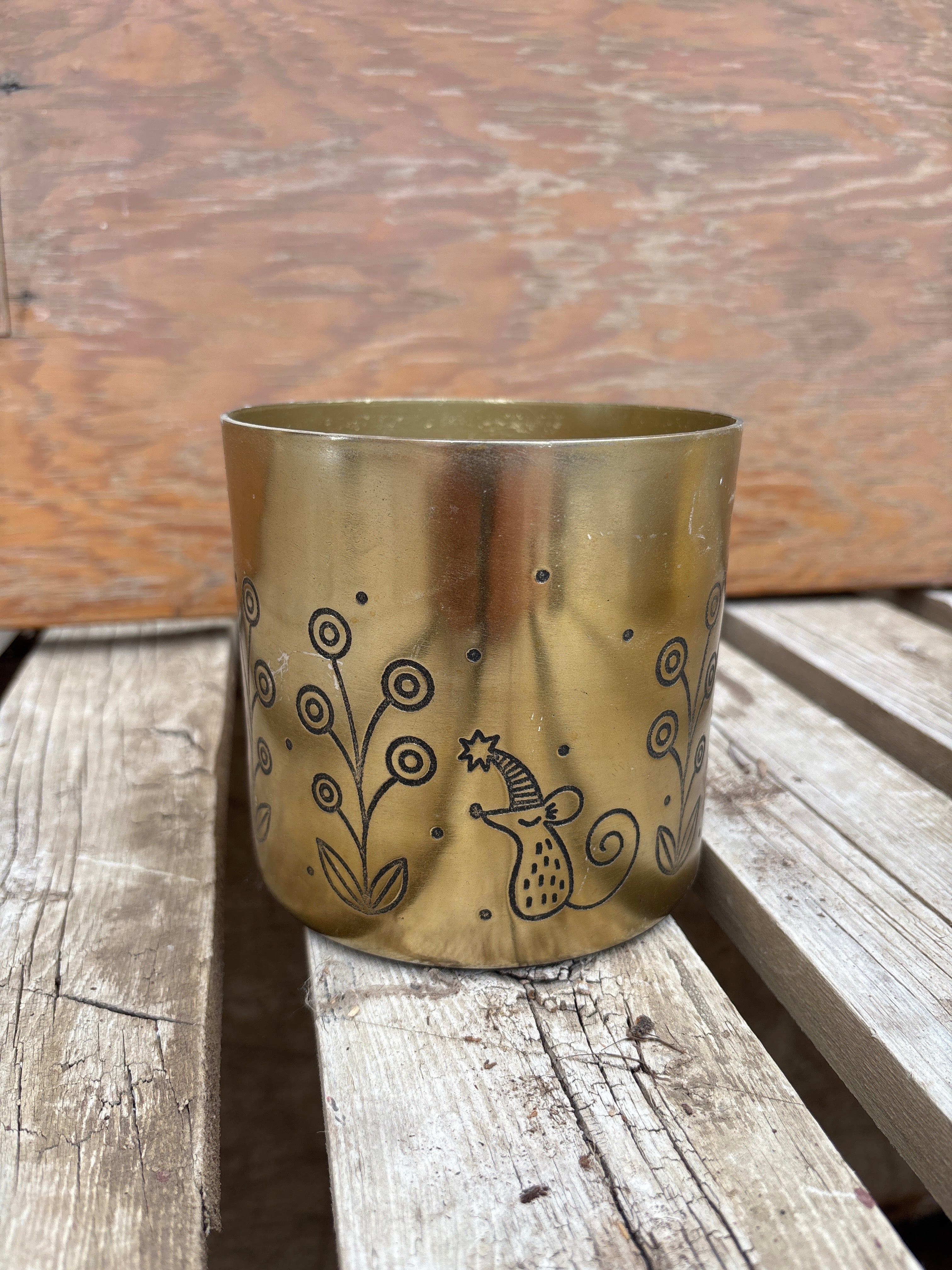 5” gold mouse pot – Riverdene Garden Centre